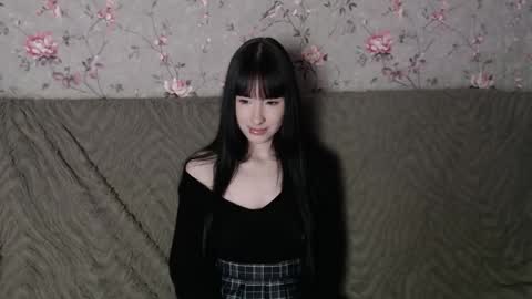 Naemi online show from April 1, 2026, 11:57 pm