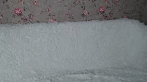 Snapshot of naemiblush chatting on June 18, 2026, 4:00 pm Naemi online show from June 18, 2026, 4:00 pm