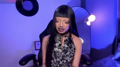 Snapshot of naff_eratu chatting on June 12, 2026, 9:35 pm naff_eratu online show from June 12, 2026, 9:35 pm