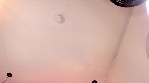 Snapshot of nahia_low chatting on February 3, 2025, 5:18 am Valeria online show from February 3, 2025, 5:18 am