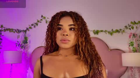 NahiaraReina  online show from July 14, 2026, 1:28 pm
