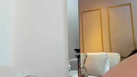 Nahimi online show from November 11, 2025, 7:25 pm