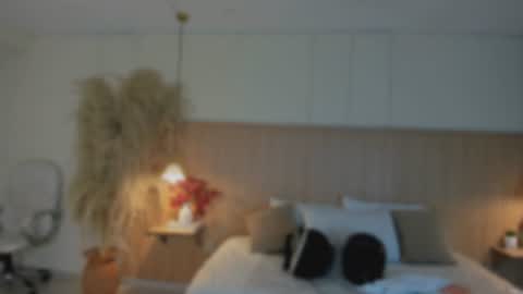 Snapshot of nahimithompson chatting on June 30, 2026, 7:15 pm Nahimi online show from June 30, 2026, 7:15 pm