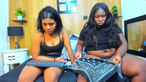 Snapshot of nahirobyy_ebonyy chatting on January 21, 2025, 8:52 am nahirobyy ebonyy online show from January 21, 2025, 8:52 am