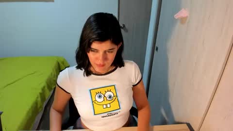independent model online show from April 23, 2026, 6:47 am