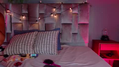  VICTORIA  online show from January 31, 2026, 7:45 pm