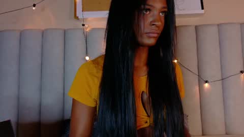 Snapshot of nahomicampbell_ chatting on June 22, 2026, 8:17 pm VICTORIA online show from June 22, 2026, 8:17 pm