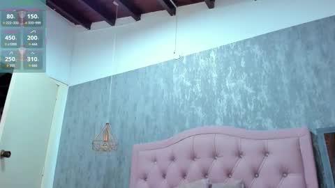   online show from December 18, 2025, 8:37 pm