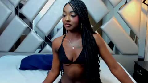 Snapshot of nahomii_hill chatting on June 22, 2026, 9:45 pm Nahomi online show from June 22, 2026, 9:45 pm