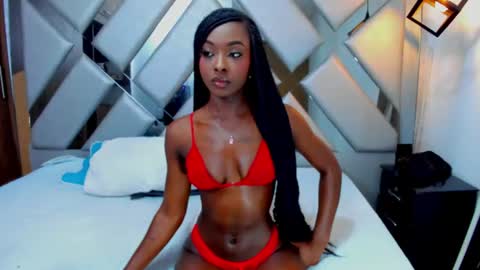Snapshot of nahomii_hill chatting on July 5, 2026, 9:44 pm Nahomi online show from July 5, 2026, 9:44 pm