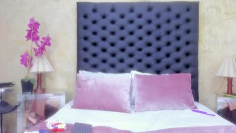 Nahomi  online show from March 9, 2026, 1:15 pm