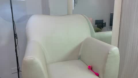 Snapshot of nahommybell chatting on March 31, 2026, 3:30 am nahommybell online show from March 31, 2026, 3:30 am