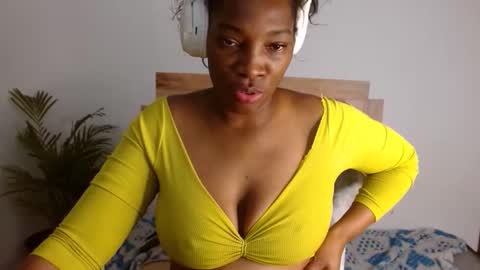 Snapshot of nahomy_gree chatting on May 10, 2026, 6:40 am nahomy_gree online show from May 10, 2026, 6:40 am