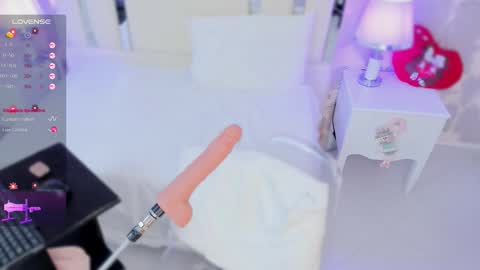 Snapshot of nahomyroberts chatting on November 15, 2025, 1:07 pm Nahomy Roberts online show from November 15, 2025, 1:07 pm