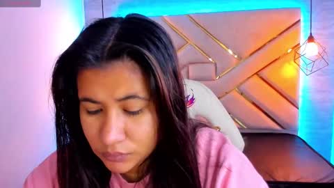 Snapshot of naia_karter chatting on January 19, 2025, 2:06 pm online show from January 19, 2025, 2:06 pm