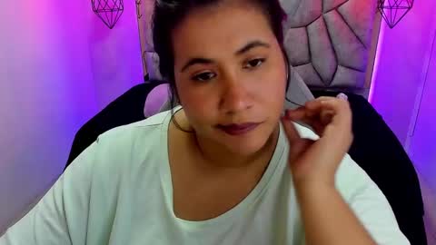 Snapshot of naia_karter chatting on February 12, 2025, 10:15 pm online show from February 12, 2025, 10:15 pm