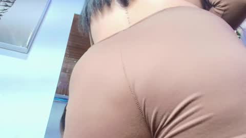 Naia x online show from November 17, 2025, 6:35 pm