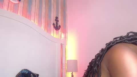 Naia online show from November 21, 2025, 9:24 pm