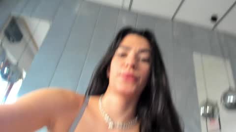 Snapshot of naila18 chatting on December 12, 2024, 10:02 am Naila online show from December 12, 2024, 10:02 am