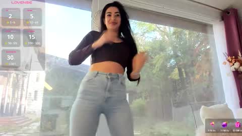 Snapshot of naila18 chatting on October 10, 2025, 6:56 am Naila online show from October 10, 2025, 6:56 am