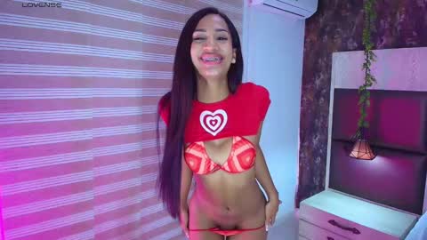 Lia online show from January 29, 2025, 1:17 pm