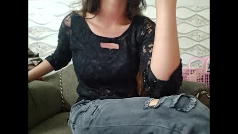 Snapshot of naina00123 chatting on February 23, 2025, 10:39 am Naina online show from February 23, 2025, 10:39 am