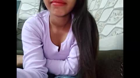 Snapshot of naina00123 chatting on November 17, 2025, 8:20 am Naina online show from November 17, 2025, 8:20 am