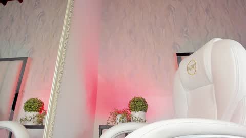 Snapshot of nainadeivis chatting on January 8, 2025, 11:10 am Naina online show from January 8, 2025, 11:10 am