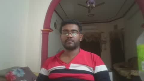Snapshot of nairanandu28 chatting on May 27, 2026, 4:04 pm NAIRANANDU28 online show from May 27, 2026, 4:04 pm