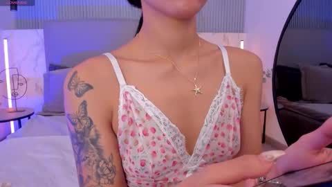 Snapshot of naishaford_1 chatting on September 26, 2025, 3:43 am Naisha Ford online show from September 26, 2025, 3:43 am