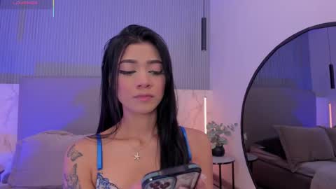 Snapshot of naishaford_1 chatting on September 27, 2025, 12:48 am Naisha Ford online show from September 27, 2025, 12:48 am