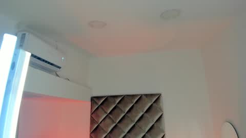 Snapshot of nakamura_san chatting on December 2, 2024, 9:56 am INSTAGRAM m2221 online show from December 2, 2024, 9:56 am