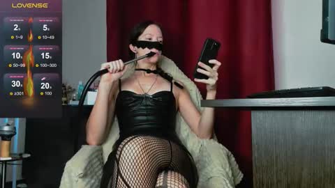 Asy no face  online show from November 20, 2025, 10:26 am