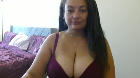 Snapshot of nala_thickk chatting on December 5, 2024, 2:55 pm Nala Thickk online show from December 5, 2024, 2:55 pm