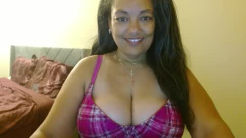 Snapshot of nala_thickk chatting on December 9, 2024, 12:08 pm Nala Thickk online show from December 9, 2024, 12:08 pm
