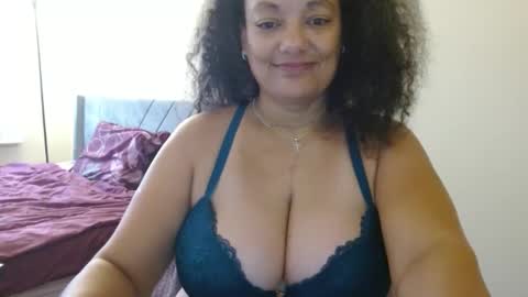 Snapshot of nala_thickk chatting on December 26, 2024, 2:05 pm Nala Thickk online show from December 26, 2024, 2:05 pm