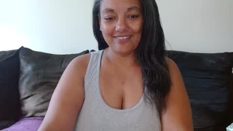 Snapshot of nala_thickk chatting on October 24, 2025, 3:41 pm Nala Thickk online show from October 24, 2025, 3:41 pm