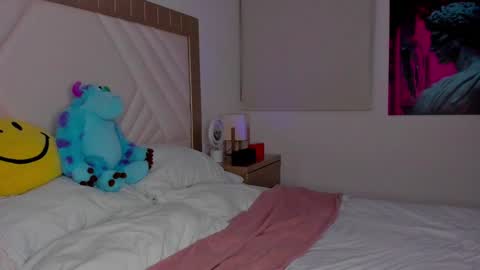 Snapshot of nalah_gomez_ chatting on December 18, 2024, 10:46 pm Nalah online show from December 18, 2024, 10:46 pm