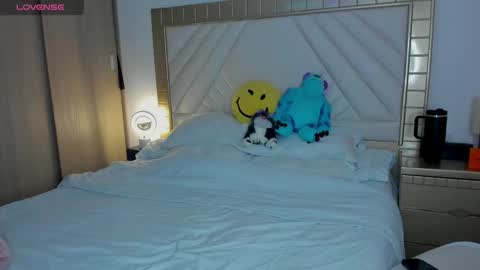 Snapshot of nalah_gomez_ chatting on January 21, 2025, 9:36 pm Nalah online show from January 21, 2025, 9:36 pm