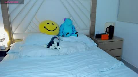 Snapshot of nalah_gomez_ chatting on January 23, 2025, 12:57 am Nalah online show from January 23, 2025, 12:57 am