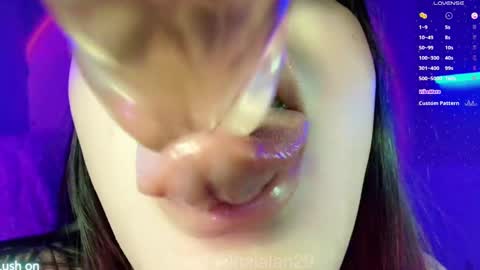 Snapshot of nalan_ chatting on December 3, 2024, 9:22 am Onlyf4s nalalan29 online show from December 3, 2024, 9:22 am