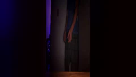 naluboi2lit online show from July 2, 2026, 5:24 am
