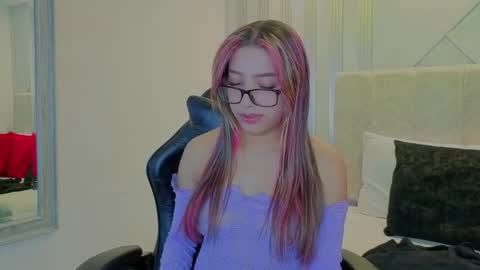 Snapshot of nami_sweet_ chatting on October 12, 2025, 2:10 am nami_sweet_ online show from October 12, 2025, 2:10 am