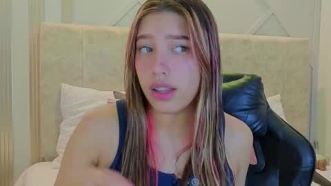 Snapshot of nami_sweet_ chatting on January 8, 2026, 11:34 am nami_sweet_ online show from January 8, 2026, 11:34 am