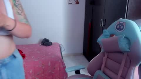 Nami online show from March 1, 2025, 7:37 pm