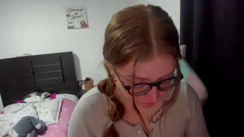 Nami online show from November 1, 2025, 2:57 am