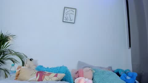 Snapshot of namibergman_ chatting on January 17, 2025, 3:12 am N A M I - OF namibergmant online show from January 17, 2025, 3:12 am