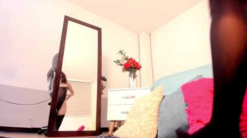 Snapshot of namisunny chatting on February 12, 2025, 2:45 am nami online show from February 12, 2025, 2:45 am