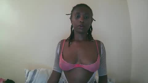 nana2095 online show from June 11, 2026, 6:00 am