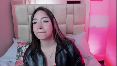 Nana online show from December 21, 2025, 3:35 am